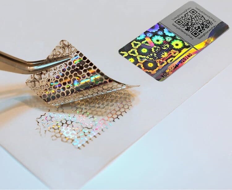 You are currently viewing مهم ترین ویژگی و خصوصیات هولوگرام